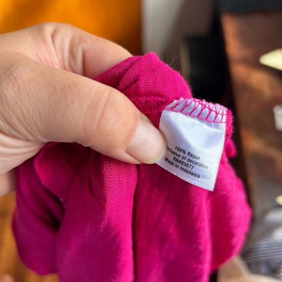 NWT ANA HOT PINK FLOWY SLEEVELESS BLOUSE - Picture 3 of 3